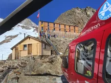 Finsteraarhornhütte, Air Zermatt, Helicopter 